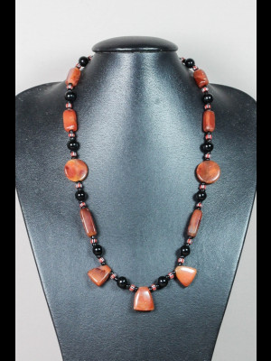 Necklace with carnelian and glass beads