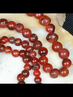 103 round carnelian beads
