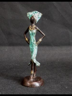 Elegant woman (bronze)