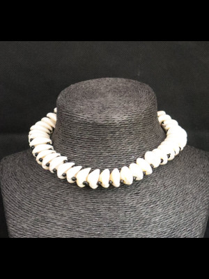 Necklace in cowry shells
