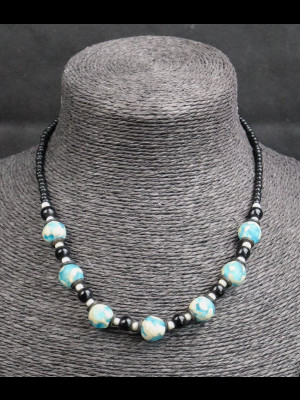 Necklace with glass beads from Ghana 
