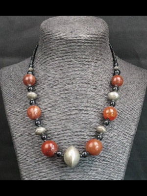 Necklace with carnelian beads