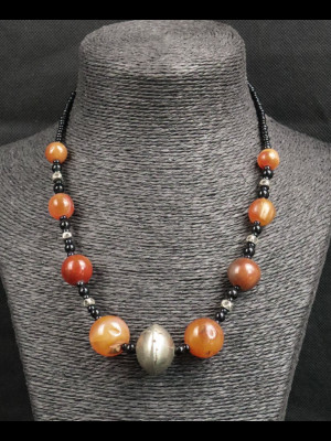 Necklace with carnelian beads