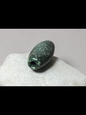 Large serpentine bead 111g