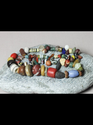 83 trade beads from Mali