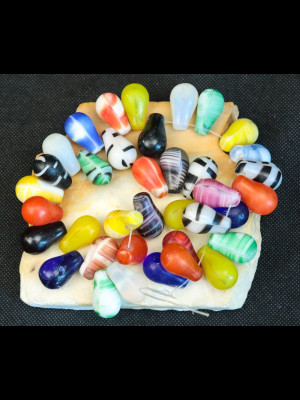 37 big teardrop trade glass beads (Bohemian wedding beads)