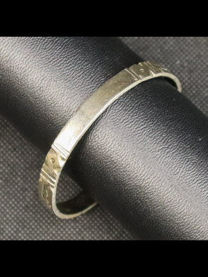 Bracelet in silvered metal