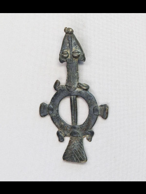 Gan pendant in bronze