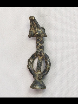 Gan pendant in bronze