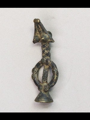 Gan pendant in bronze