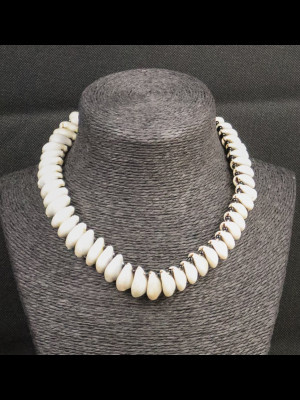 Necklace in cowry shells