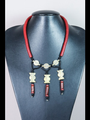 Necklace with koffi, carnelian and brass beads, 
