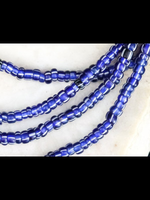 Strand of small glass beads 