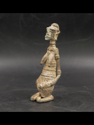 Maternity figure (Bronze-Mali)