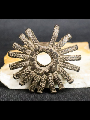 Pendant in bronze (Dogon sun - Mali)