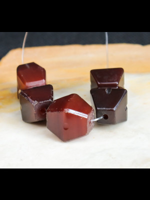5 carnelian beads (Idar Oberstein)