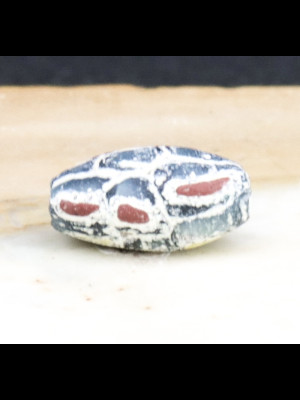 Ancient islamic glass bead