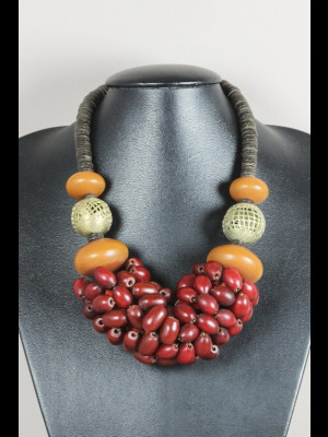 Necklace with glass beads, mocked amber (phenolic resin), 2 brass beads and African coconut shell heishi disk beads