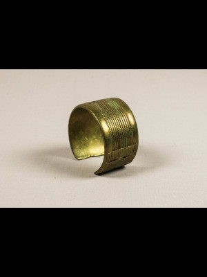 Old bracelet in copper alloy