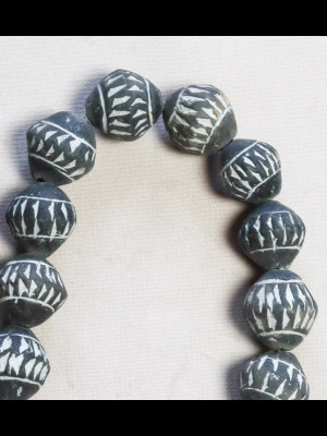 27 terra cotta beads (Mali)