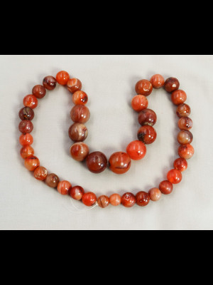 41 round carnelian beads