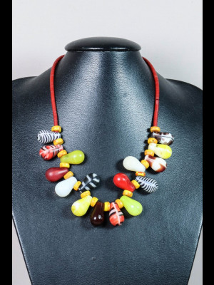 Necklace with bakelite heishi trade beads (koffi beads), prosser beads and Bohemian beads in glass