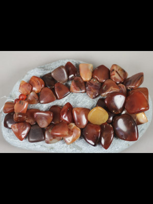 39 old carnelian beads