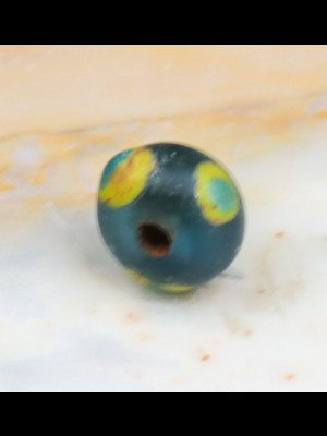 Ancient Islamic glass bead