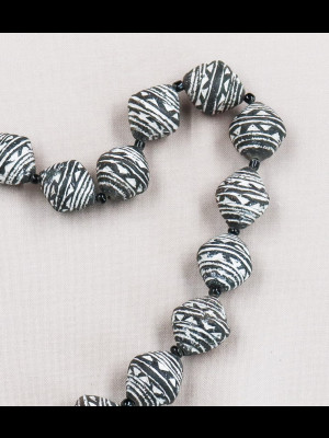 25 terracotta beads (Mali)