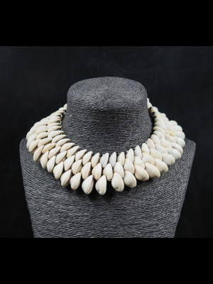 Necklace in cowry shells