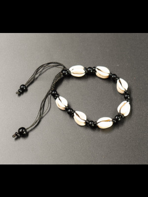 Bracelet with cowry shells