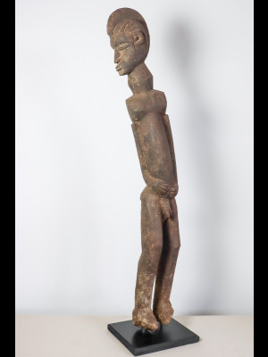 Lobi statue (bateba)