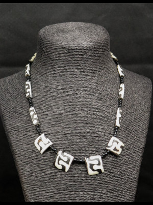 Necklace with bone beads