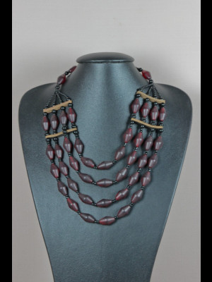 Necklace with glass beads