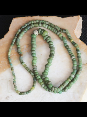 Ancient Nila glass beads (Mali)