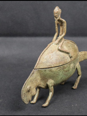 Dogon box (Bronze from Mali)