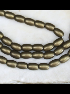 Strand of 106 beads in brass