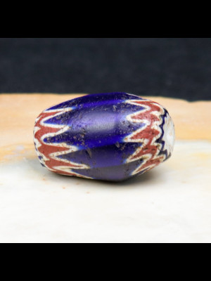Venetian 6 layer chevron trade bead