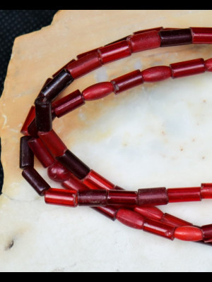 Strand of 72 glass trade beads