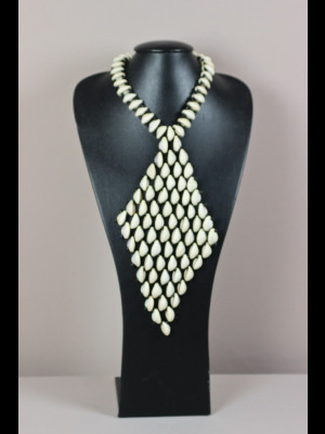 Cowry shells necklace