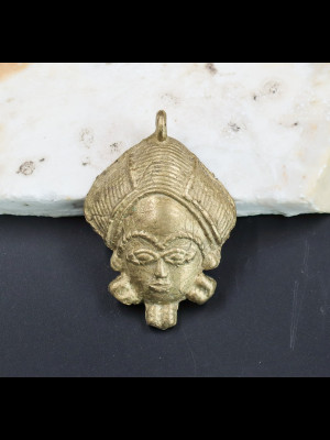 Pendant in brass