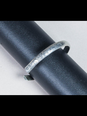 Bracelet in silvered metal