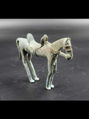 Antique horse in bronze  (Mali)