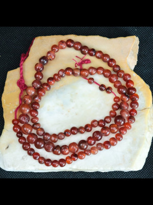101 carnelian round beads