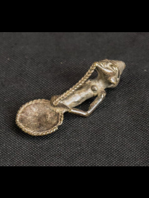 Spoon for gold powder