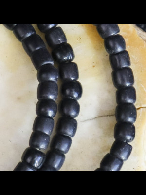 136 glass trade beads