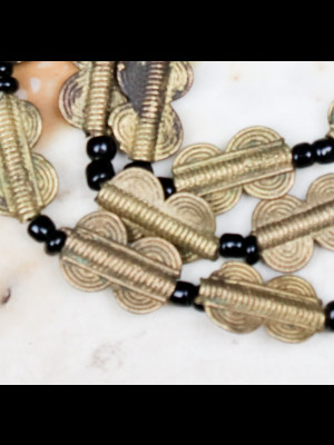 Strand of 30 brass beads
