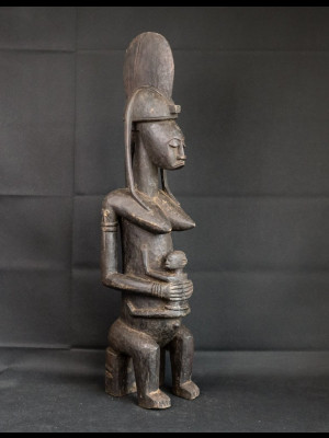 Bambara maternity figure (Mali)