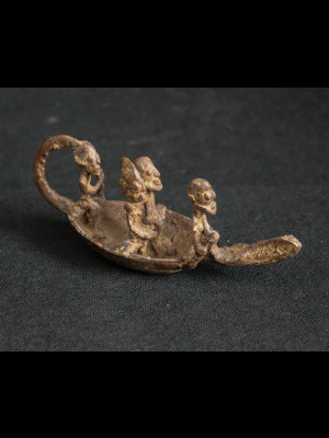 Dogon pirogue (Bronze from Mali)